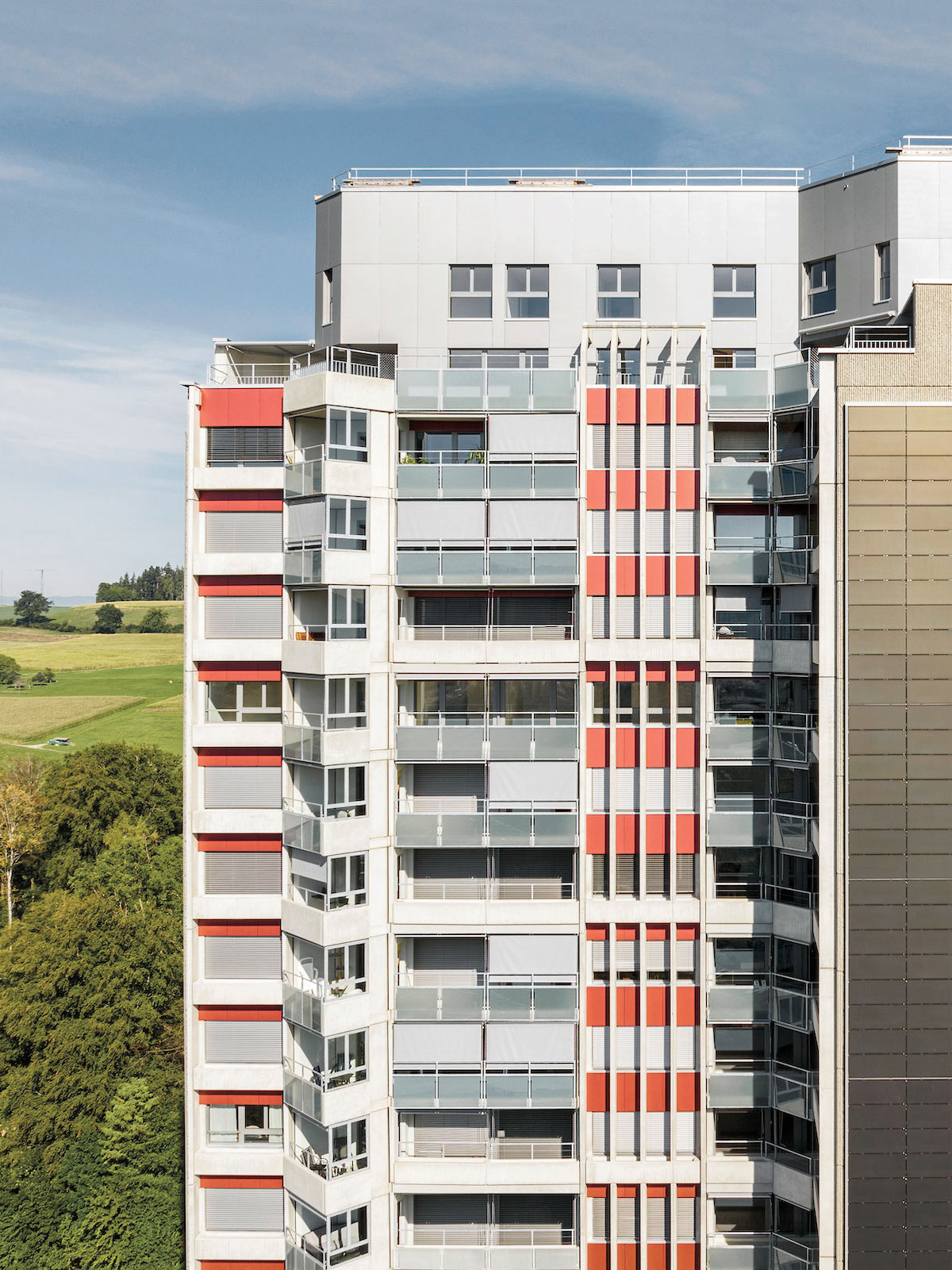 Der Holenacker — Das Hochhaus an der Holenackerstrasse 85 in Bern West